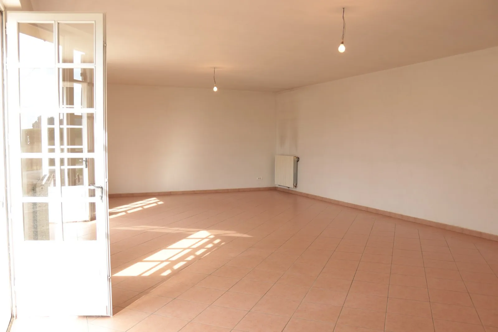 Ferme viticole à rénover avec grand potentiel proche de Caplong 