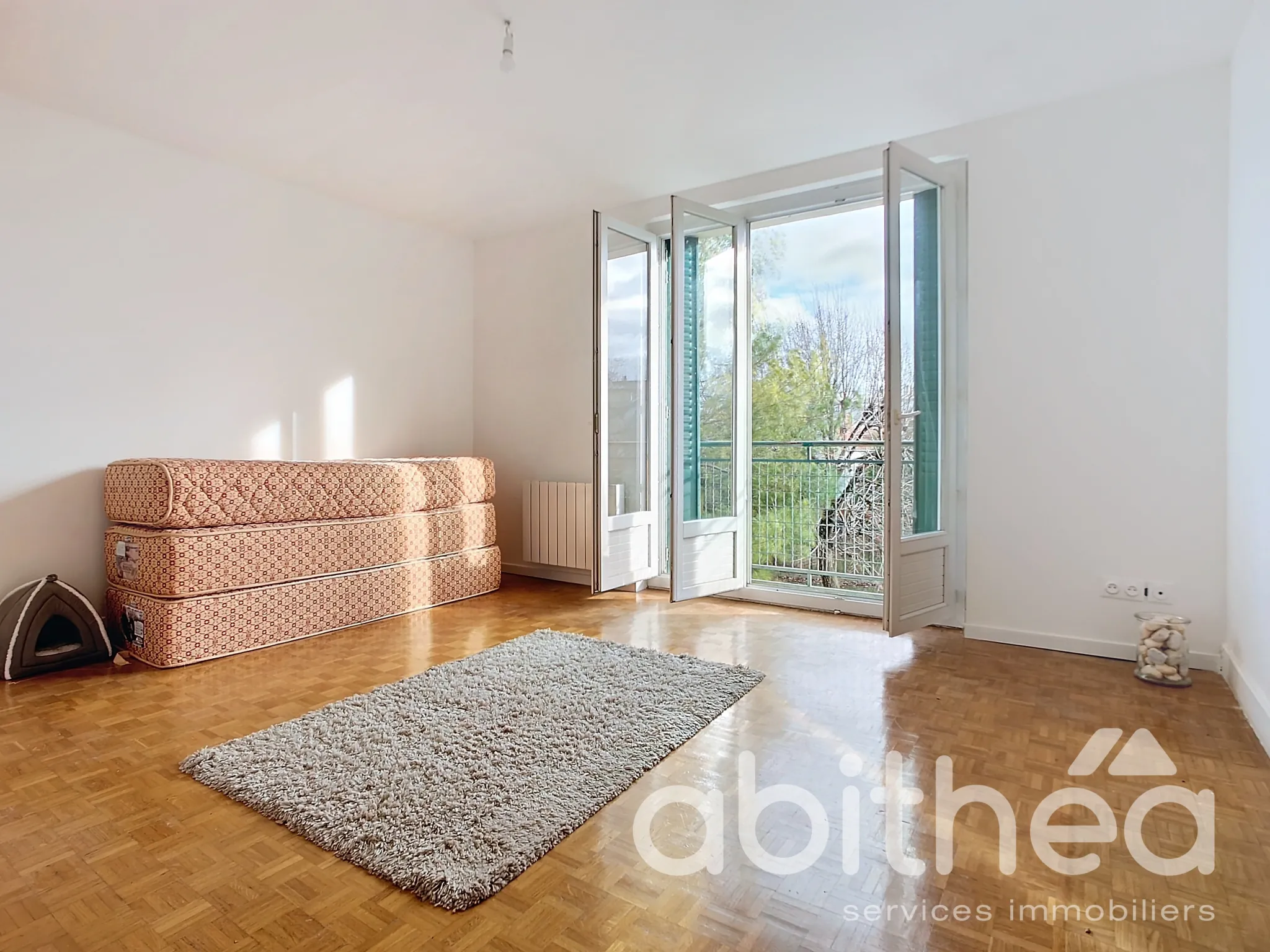 A vendre appartement 3 chambres à Troyes, 71 m² avec cave et parking 