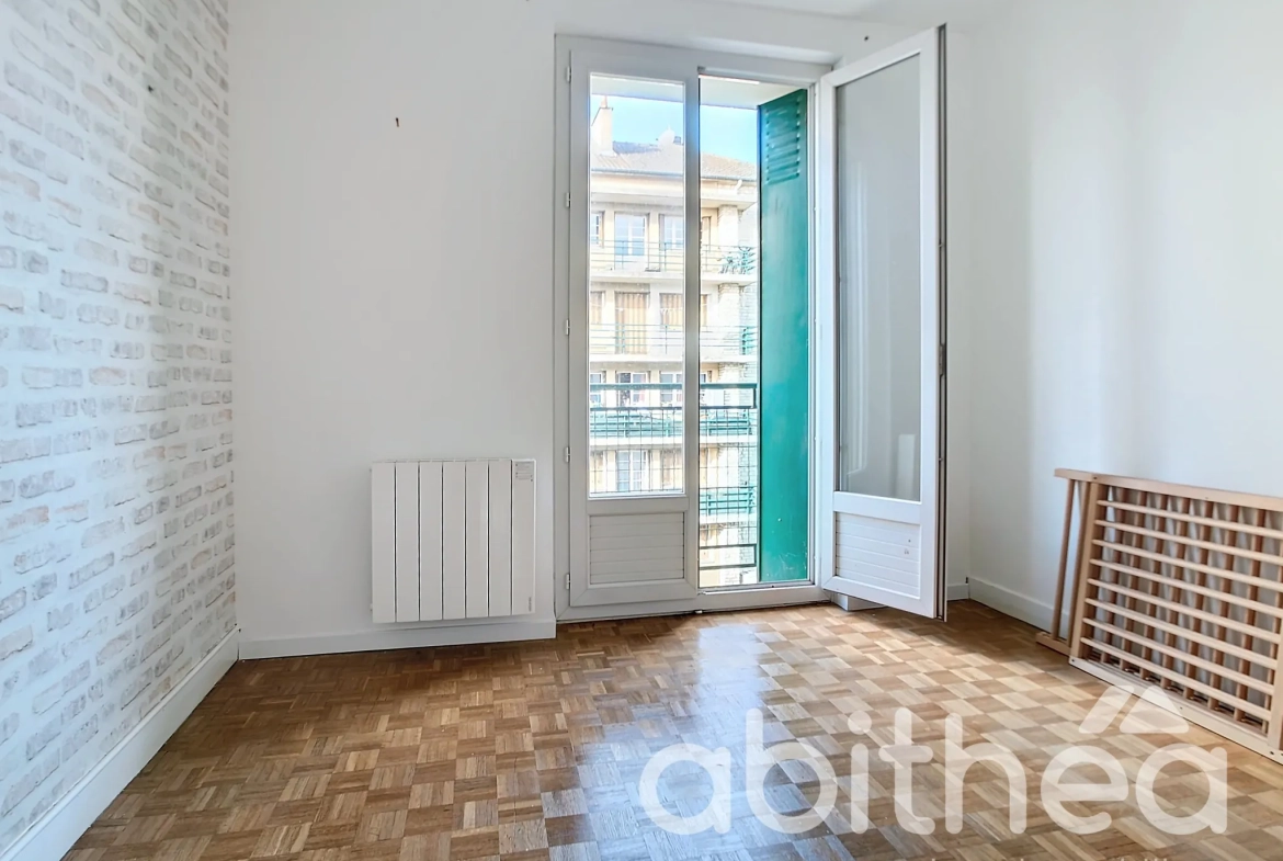 A vendre appartement 3 chambres à Troyes, 71 m² avec cave et parking 