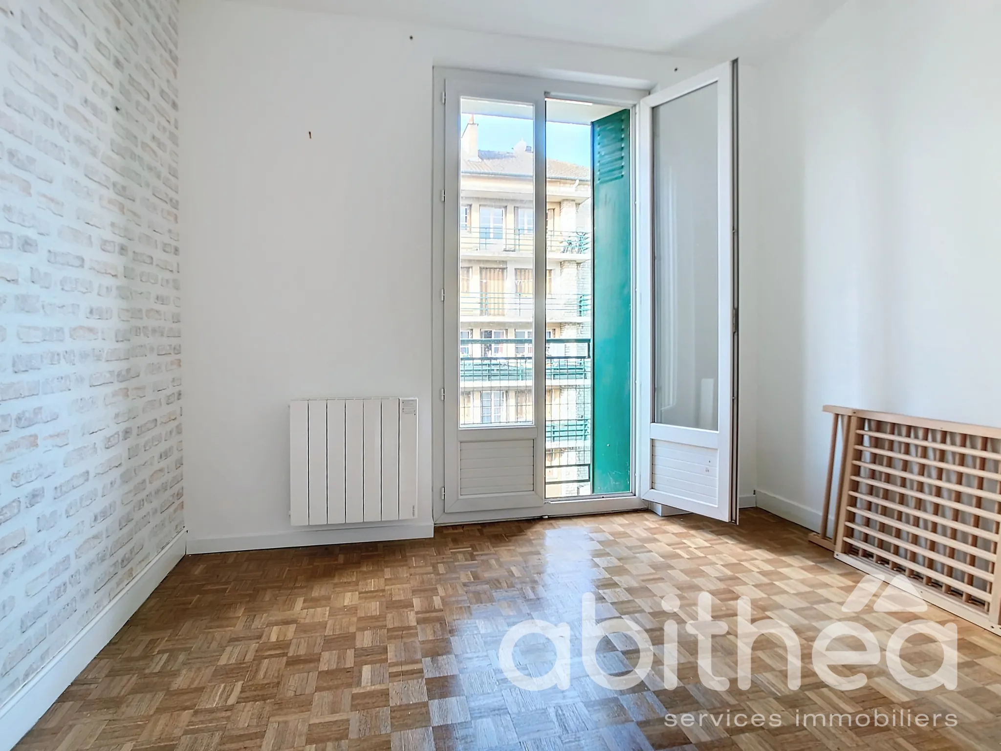 A vendre appartement 3 chambres à Troyes, 71 m² avec cave et parking 