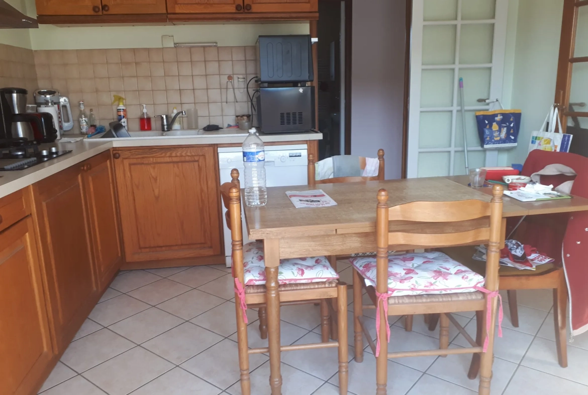 Maison 3 chambres avec terrasse, jardin et garage à Buxeuil 37160 