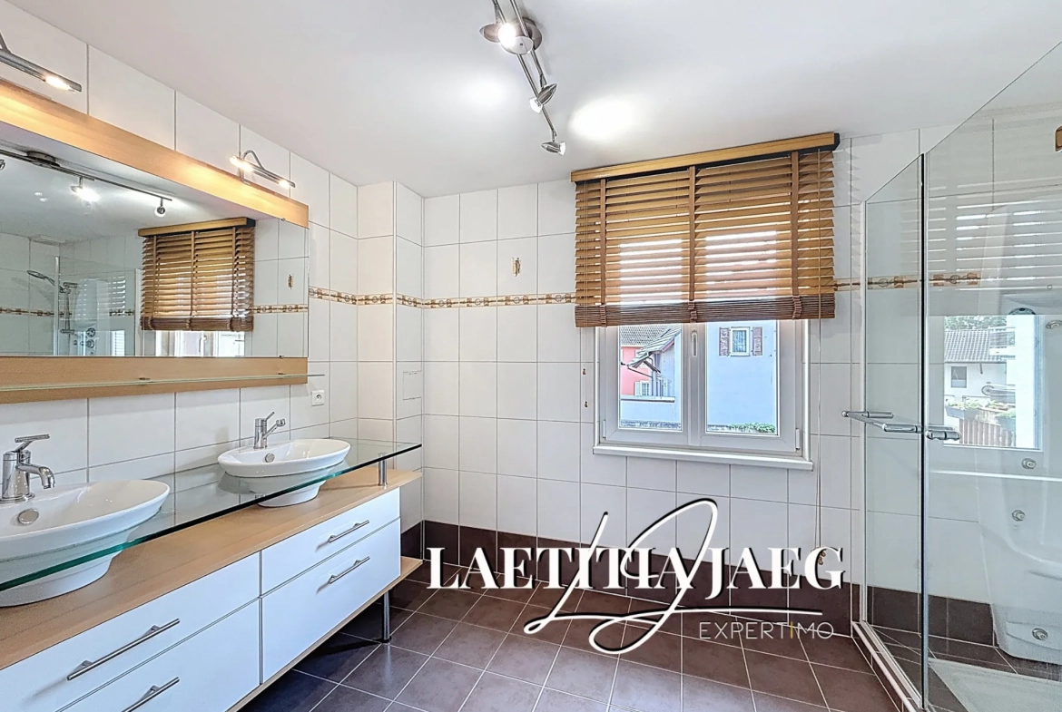 Appartement 4 pièces à Gerstheim avec combles aménageables et parking 