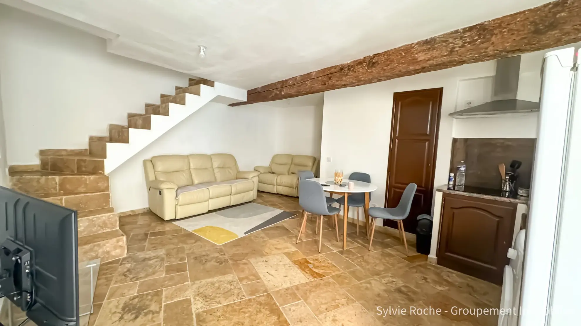 Immeuble de rapport à vendre au centre d'Orange, entièrement rénové, idéal investissement 