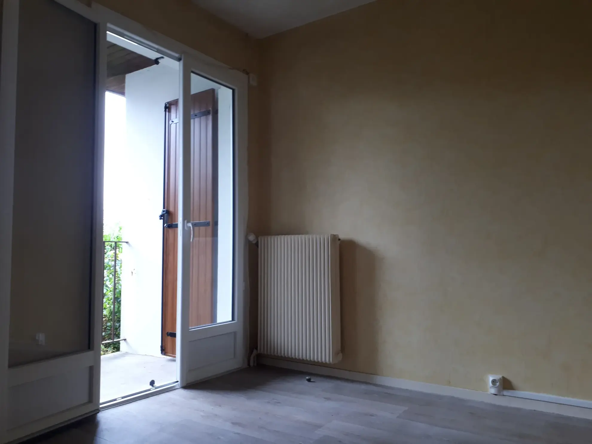 Maison avec jardin et garage à vendre à Poitiers, proche centre historique 