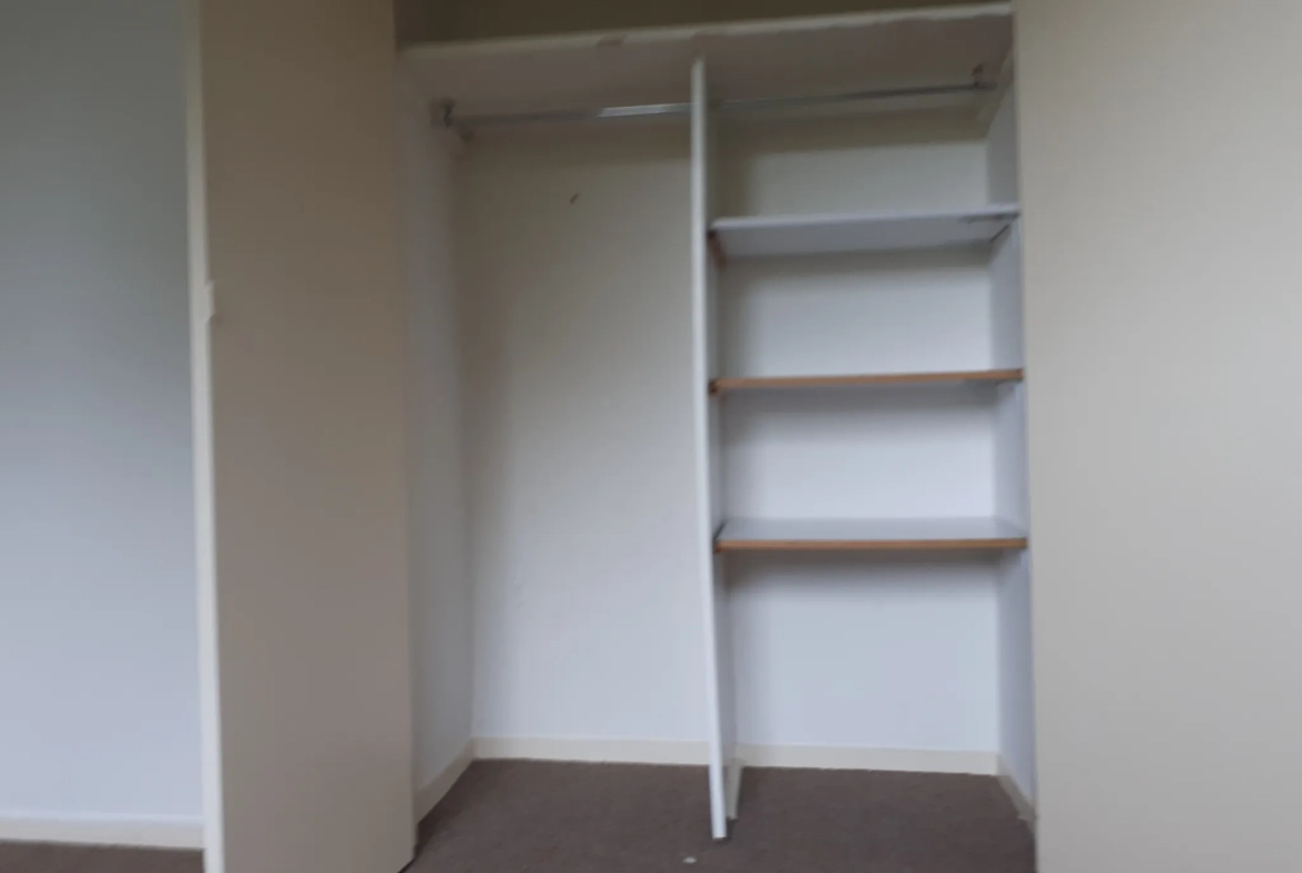 Maison avec jardin et garage à vendre à Poitiers, proche centre historique 