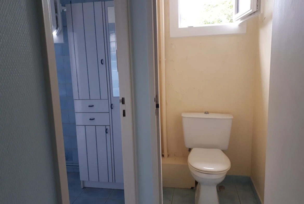 Maison avec jardin et garage à vendre à Poitiers, proche centre historique 