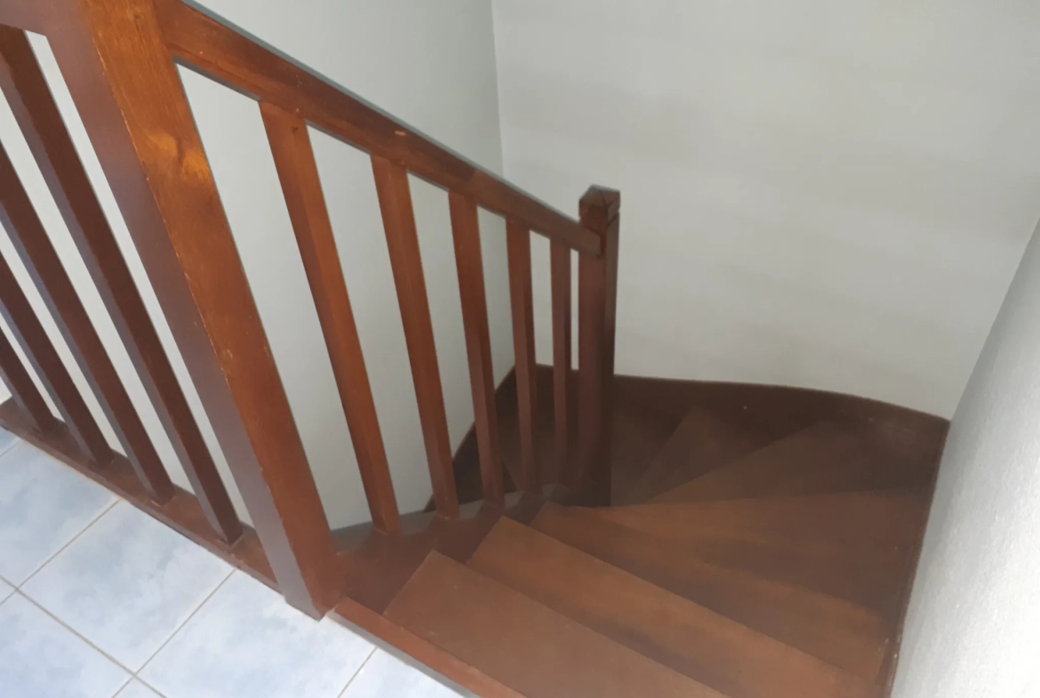 Maison avec jardin et garage à vendre à Poitiers, proche centre historique 