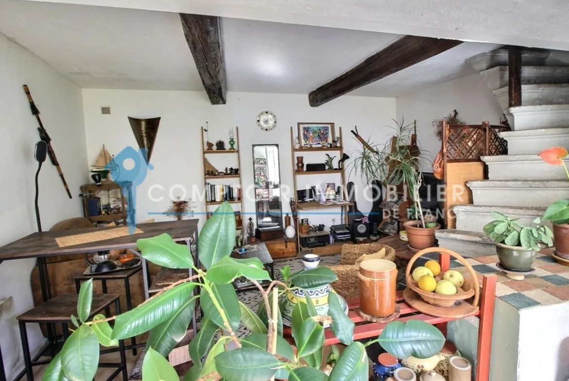 Maison de village de 53 m² avec cour orientée sud à Vallabregues 