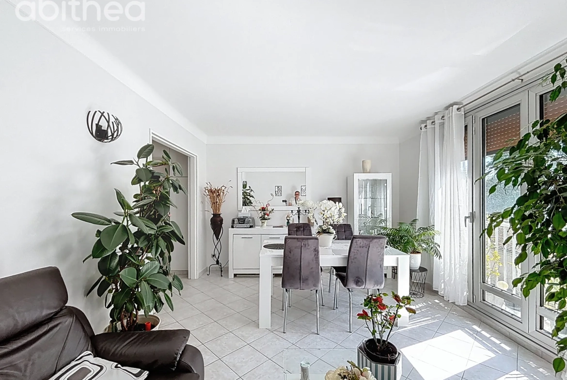 Grand appartement 4 pièces en centre-ville de Choisy-le-Roi avec parking et cave 