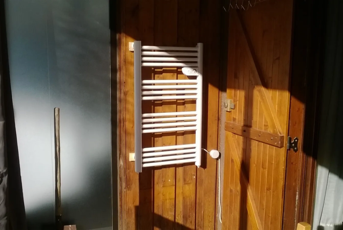 Studio meublé de 25 m² avec véranda chauffée à Montferrier, proche pistes 