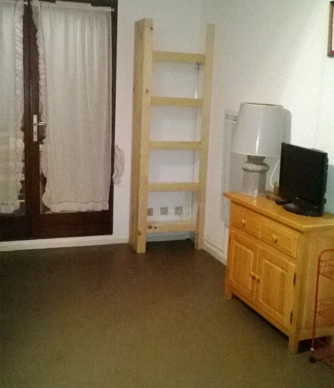 Studio meublé de 25 m² avec véranda chauffée à Montferrier, proche pistes 