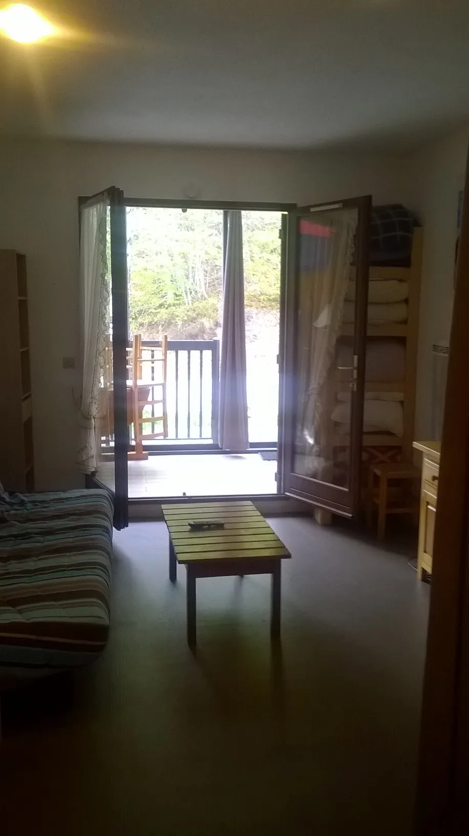 Studio meublé de 25 m² avec véranda chauffée à Montferrier, proche pistes 