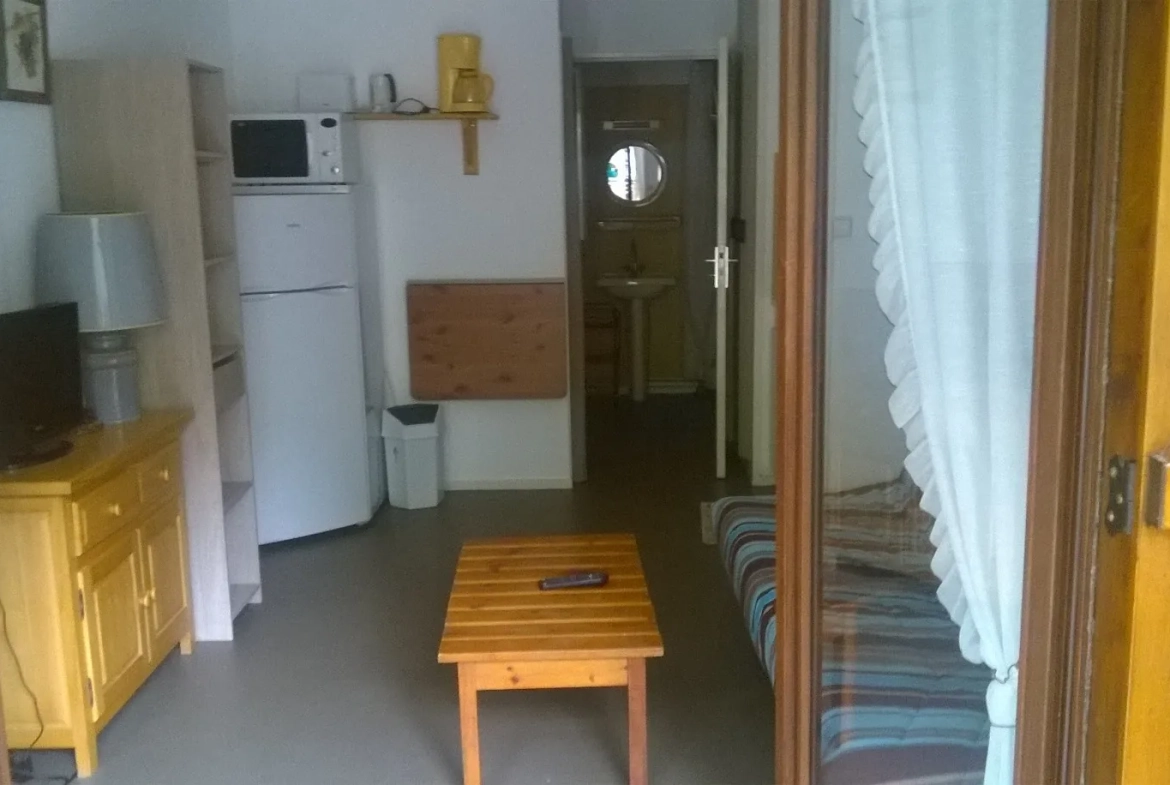 Studio meublé de 25 m² avec véranda chauffée à Montferrier, proche pistes 