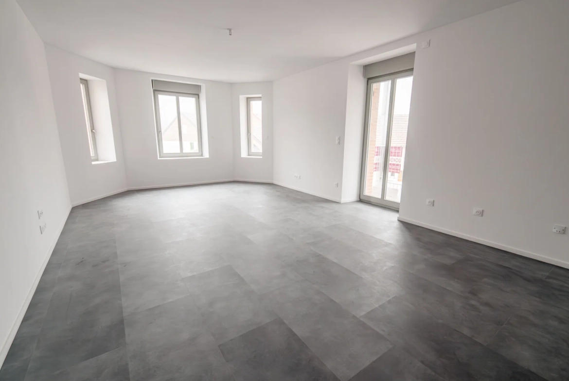 Appartement 5 pièces avec terrasse, cave et parking à La Cluse et Mijoux 