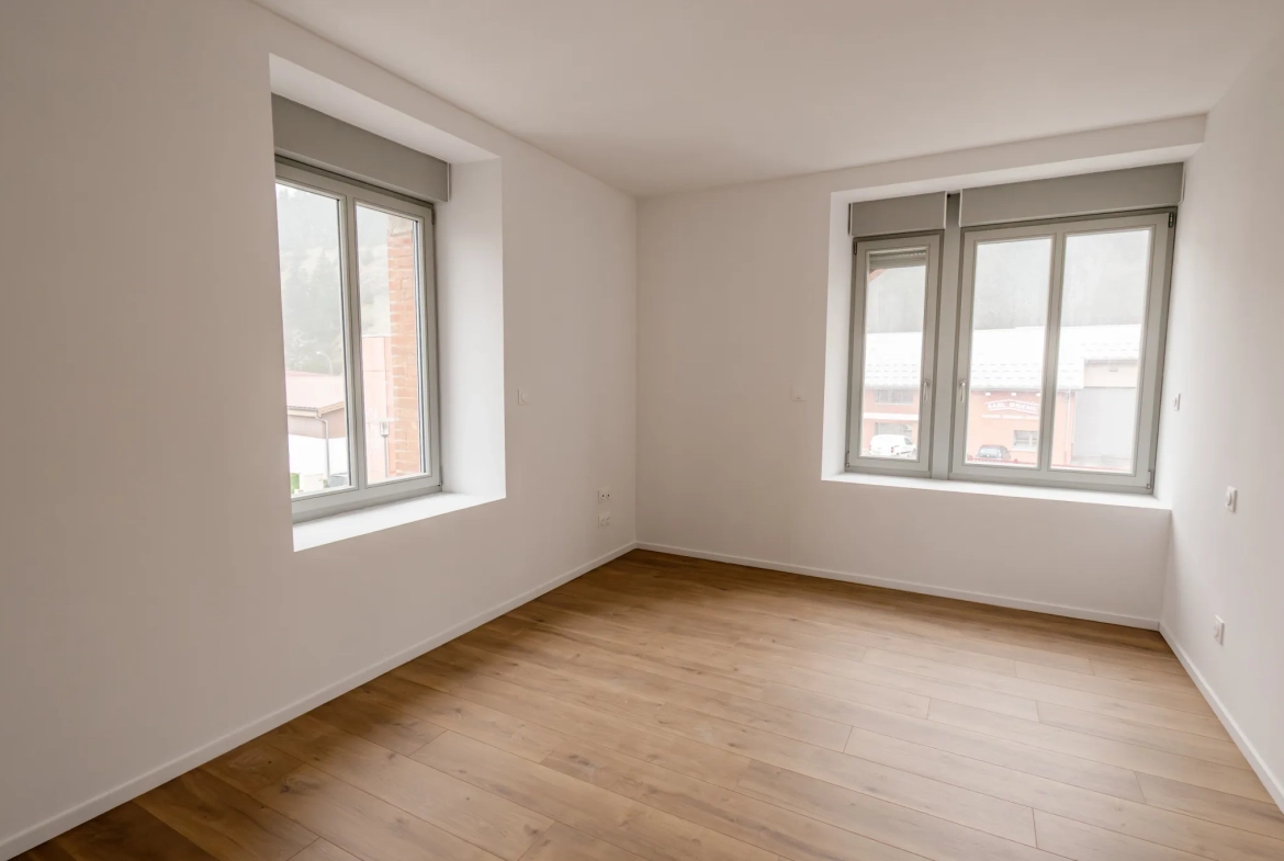 Appartement 5 pièces avec terrasse, cave et parking à La Cluse et Mijoux 