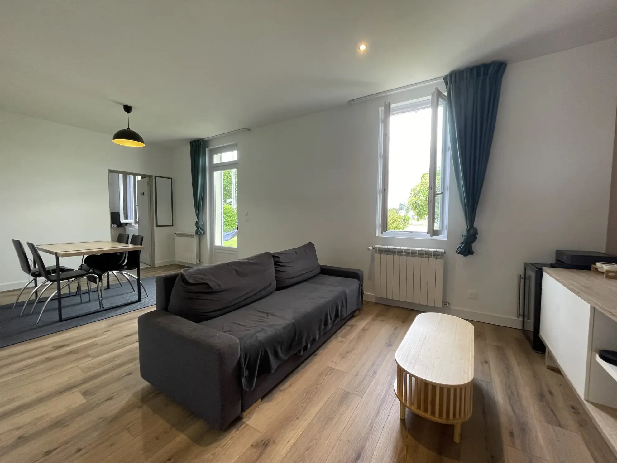 Charmante maison de plain-pied avec jardin à Saint-Magne-de-Castillon 