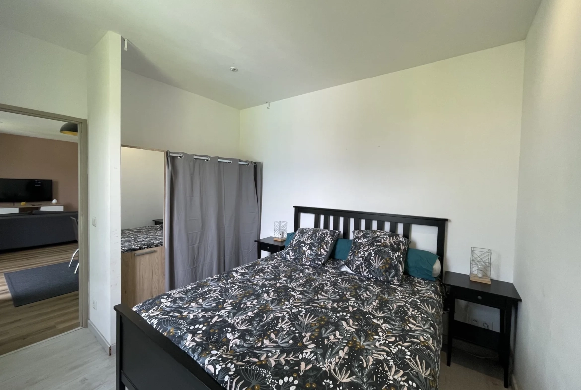 Charmante maison de plain-pied avec jardin à Saint-Magne-de-Castillon 