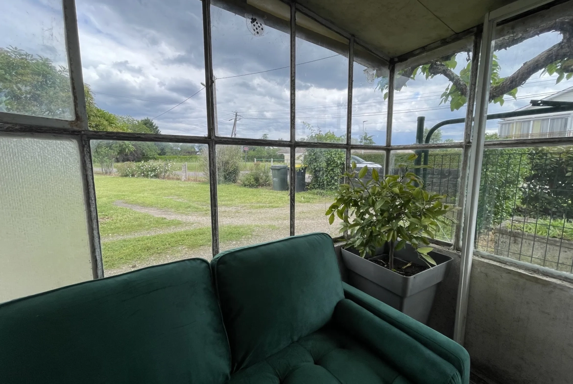 Charmante maison de plain-pied avec jardin à Saint-Magne-de-Castillon 
