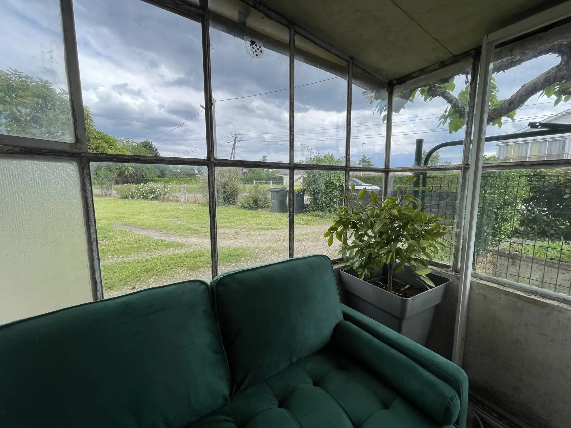 Charmante maison de plain-pied avec jardin à Saint-Magne-de-Castillon 