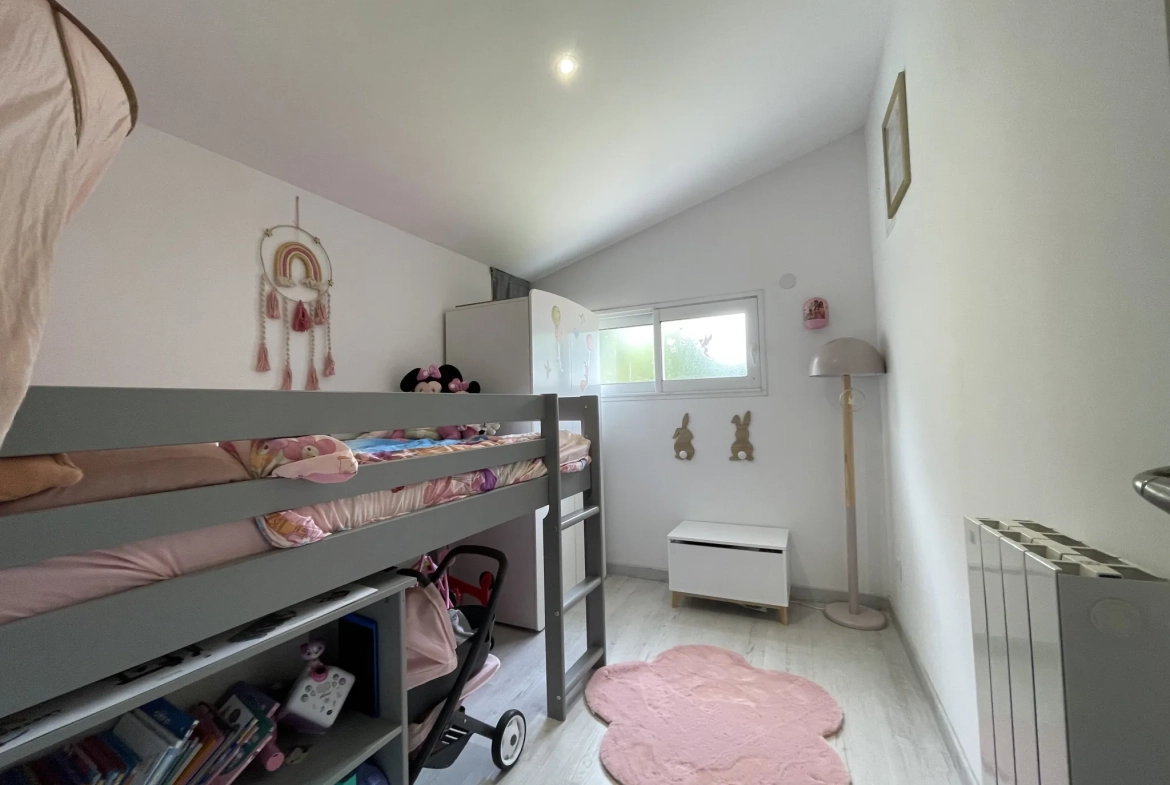 Charmante maison de plain-pied avec jardin à Saint-Magne-de-Castillon 