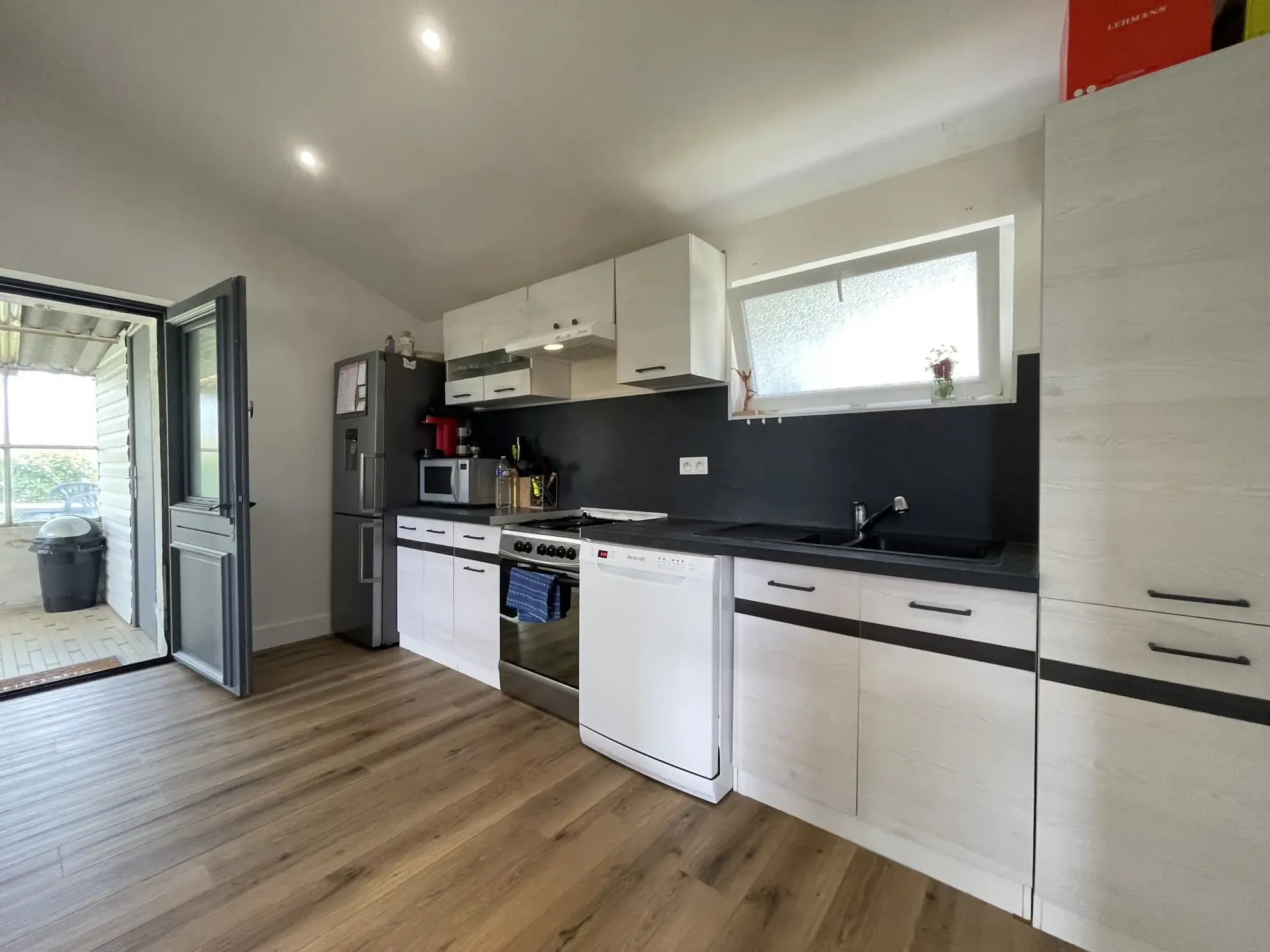 Charmante maison de plain-pied avec jardin à Saint-Magne-de-Castillon 