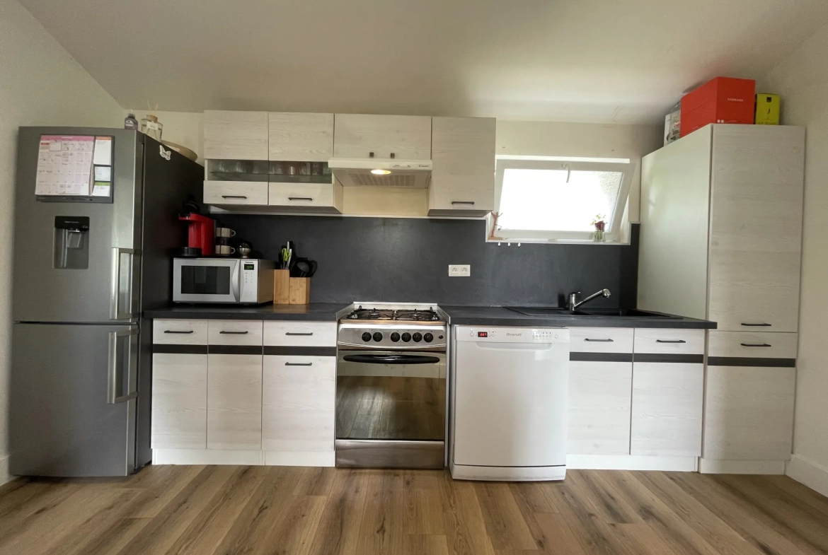 Charmante maison de plain-pied avec jardin à Saint-Magne-de-Castillon 