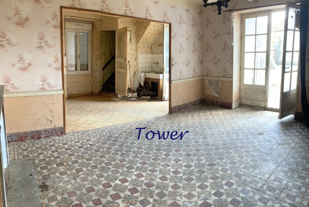 Maison à rénover de 120 m² avec dépendances à Beauvais-sur-Matha (17490) 