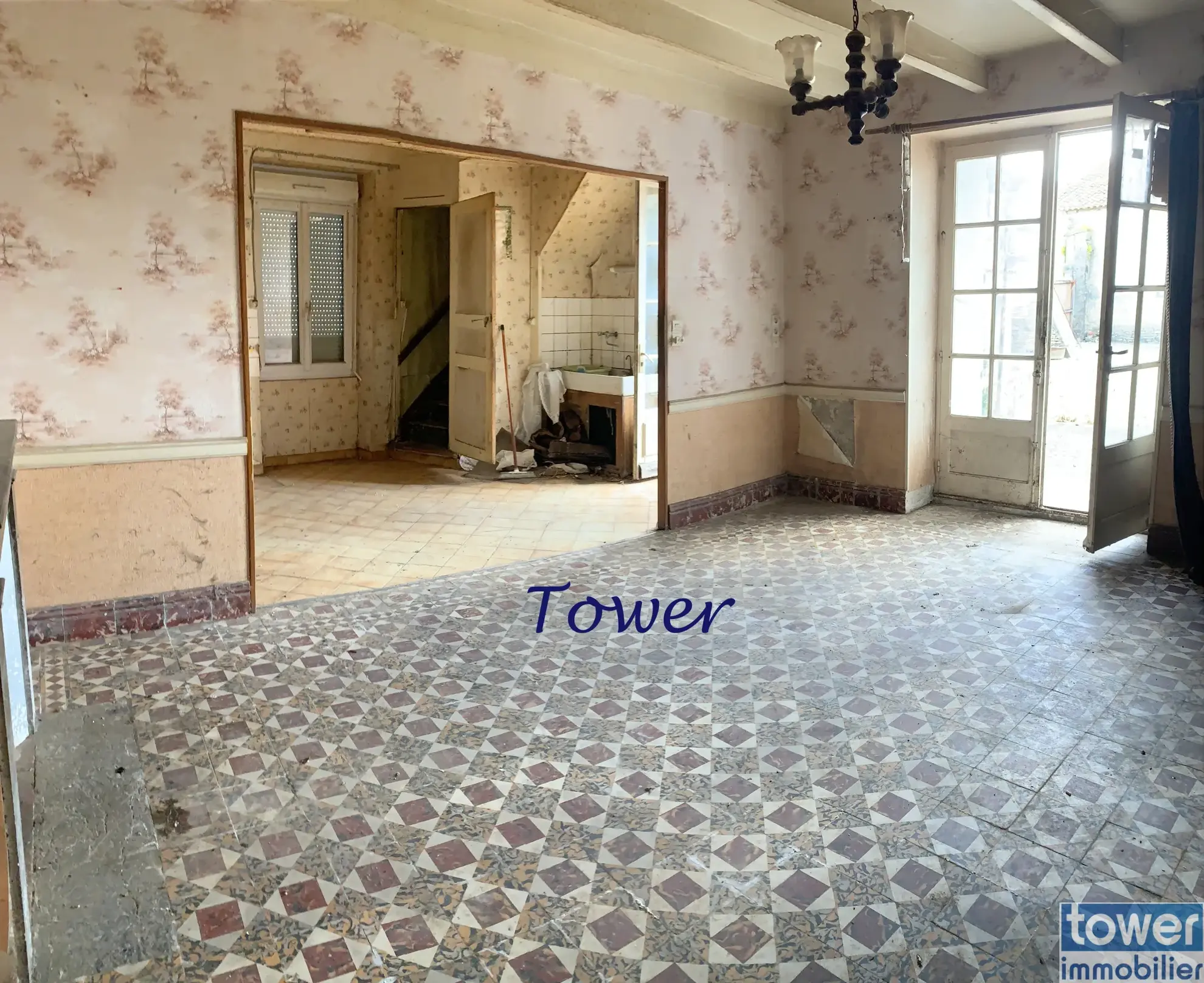 Maison à rénover de 120 m² avec dépendances à Beauvais-sur-Matha (17490) 