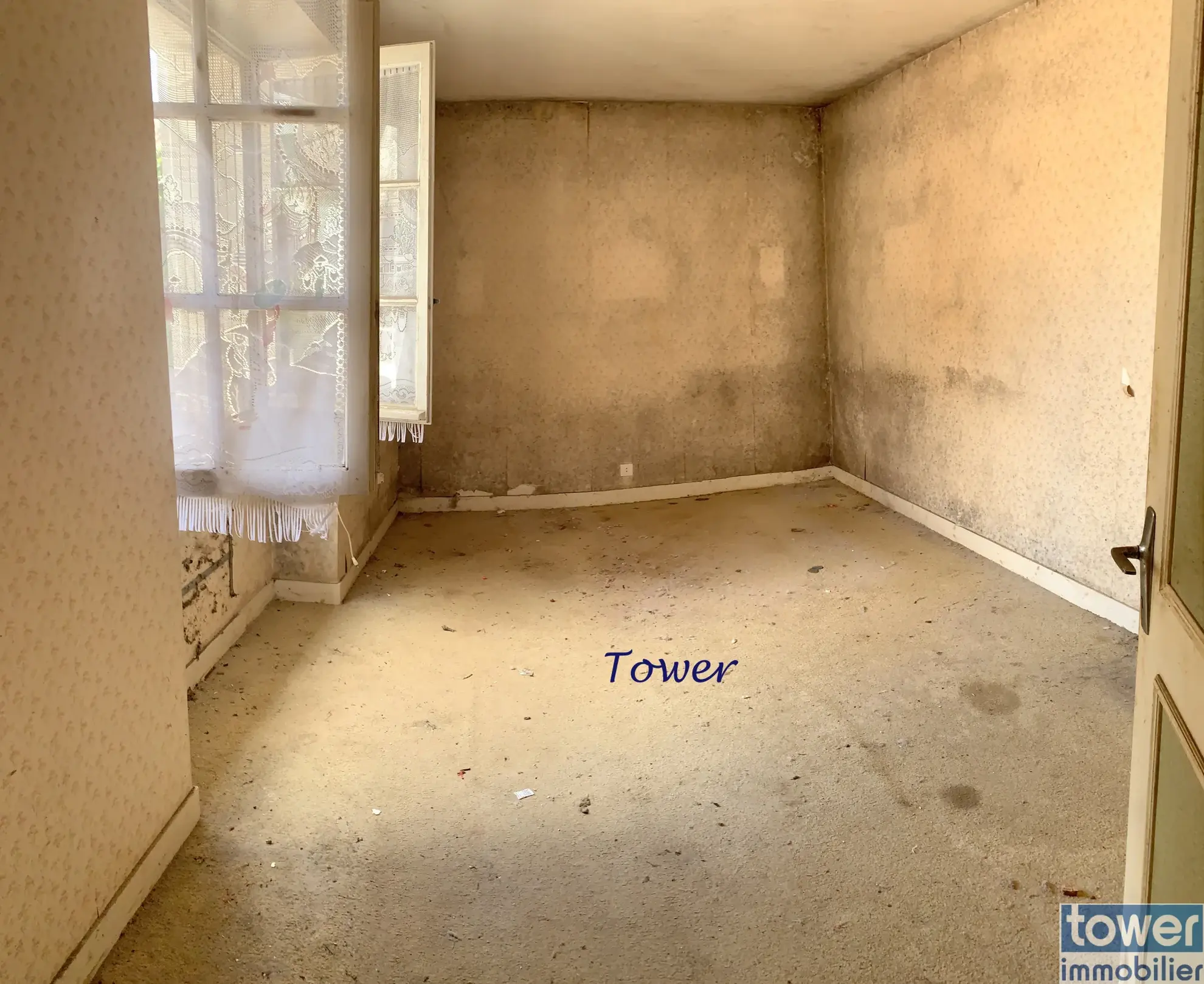 Maison à rénover de 120 m² avec dépendances à Beauvais-sur-Matha (17490) 