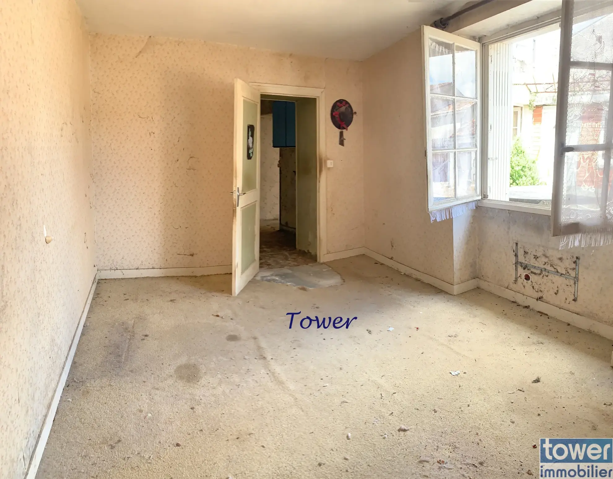 Maison à rénover de 120 m² avec dépendances à Beauvais-sur-Matha (17490) 