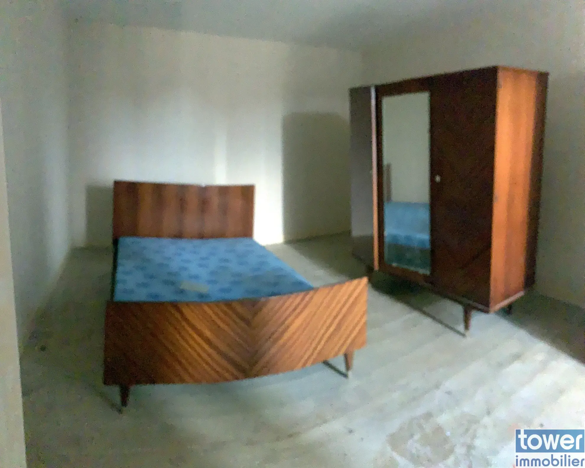 Maison à rénover de 120 m² avec dépendances à Beauvais-sur-Matha (17490) 