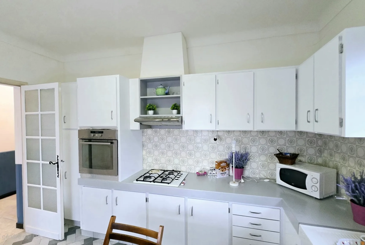 Maison traditionnelle de 175m² avec jardin à Port Sainte Foy et Ponchapt 