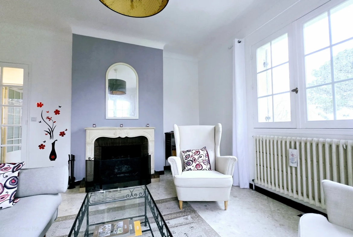 Maison traditionnelle de 175m² avec jardin à Port Sainte Foy et Ponchapt 