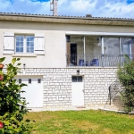 Maison traditionnelle de 175m² avec jardin à Port Sainte Foy et Ponchapt