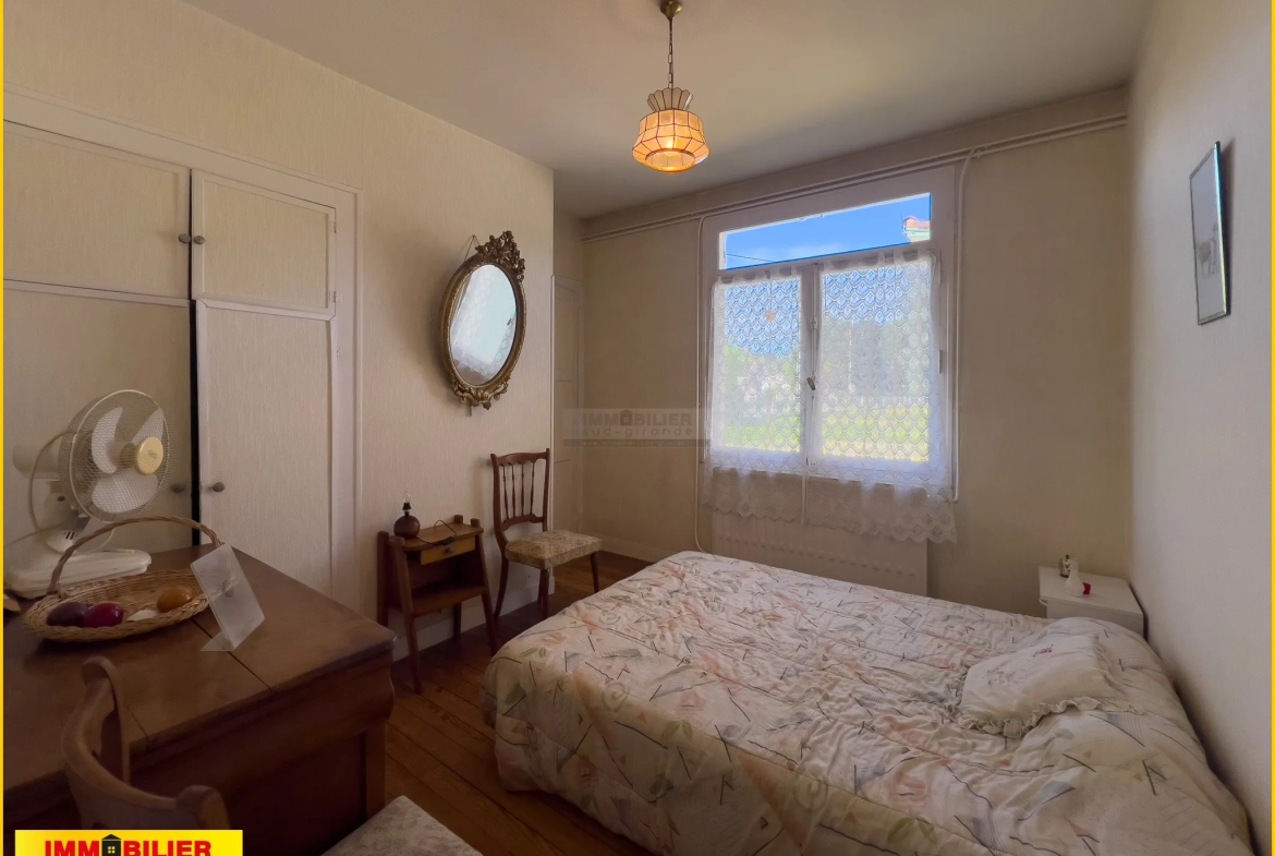 Maison à rénover avec 4 chambres et garage proche centre de Podensac 