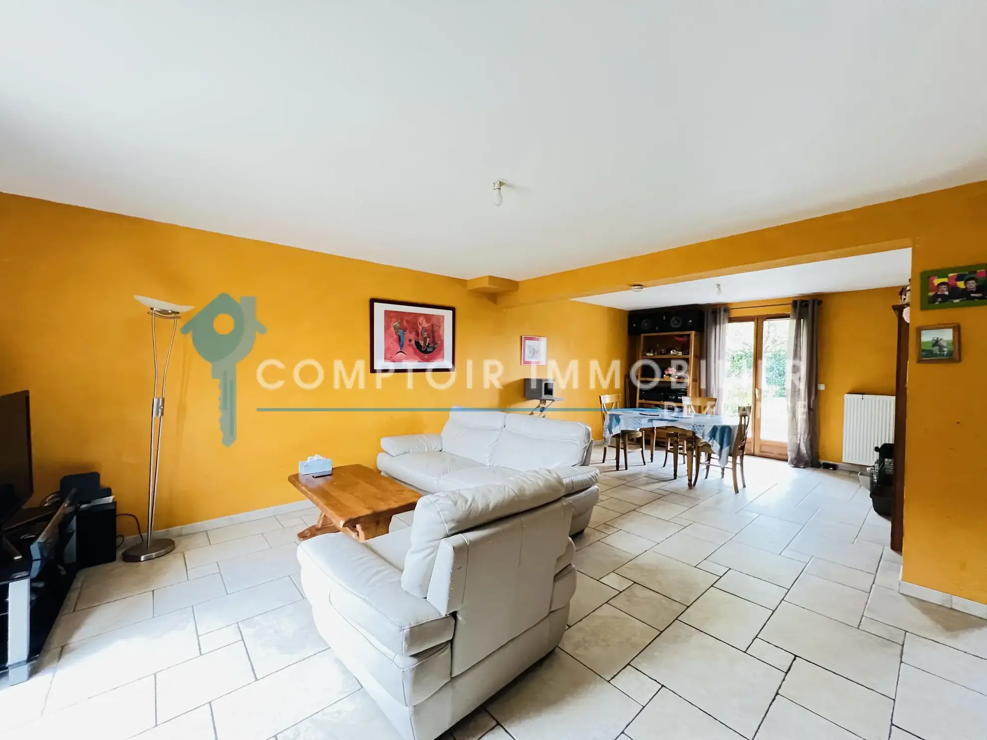 Maison moderne à Auneau avec 4 chambres et jardin paysagé 