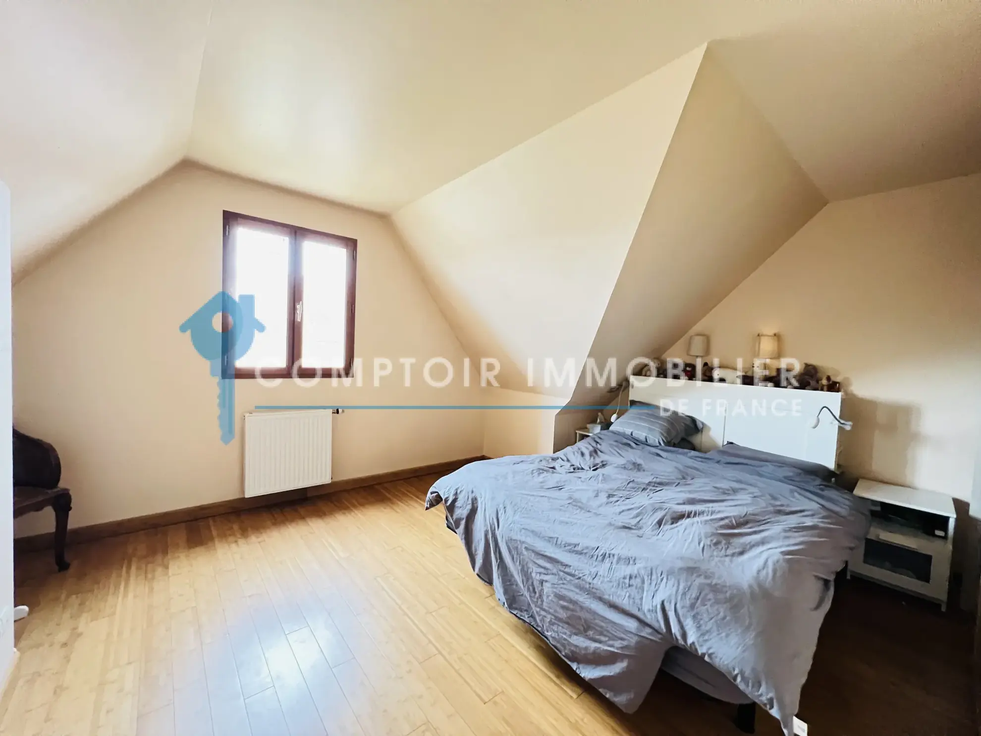 Maison moderne à Auneau avec 4 chambres et jardin paysagé 