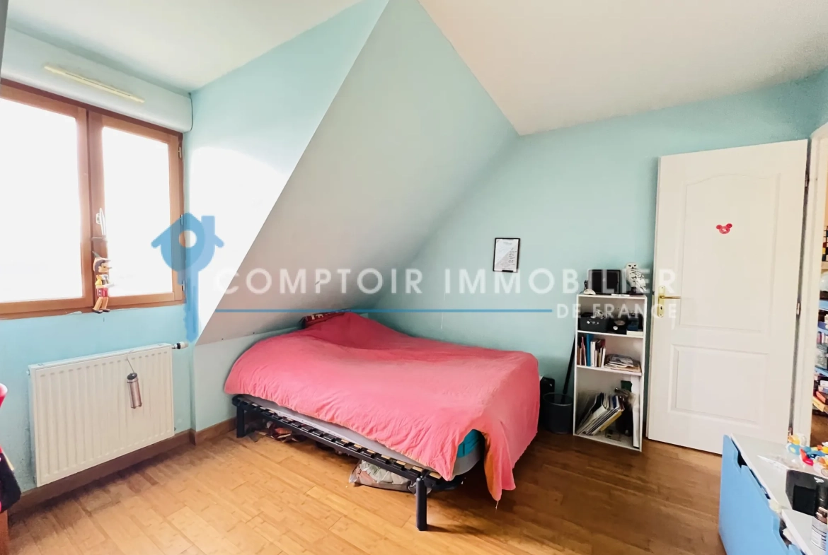 Maison moderne à Auneau avec 4 chambres et jardin paysagé 