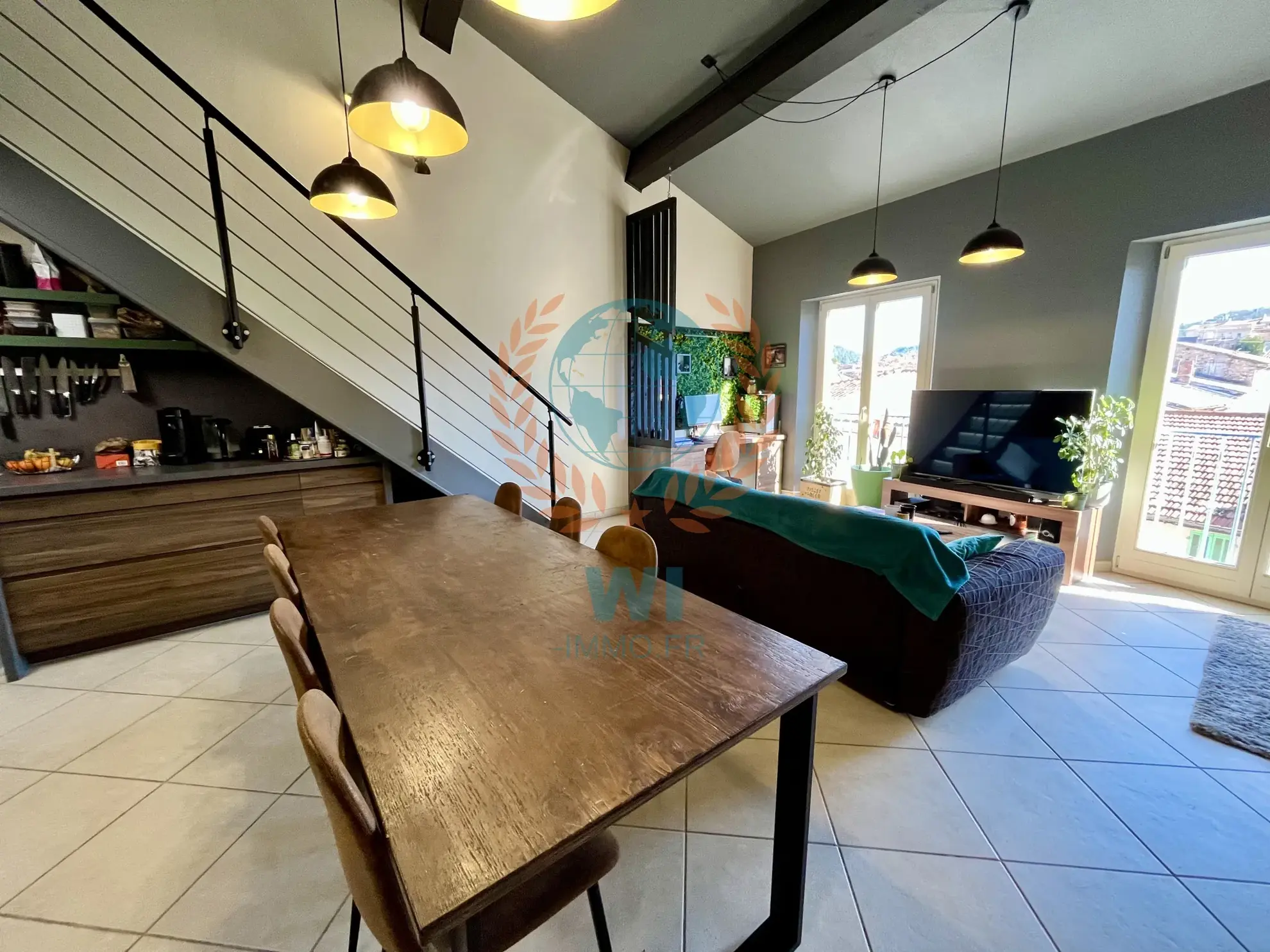 Magnifique duplex rénové de 59 m² à Vidauban avec vue dégagée et prestations haut de gamme 