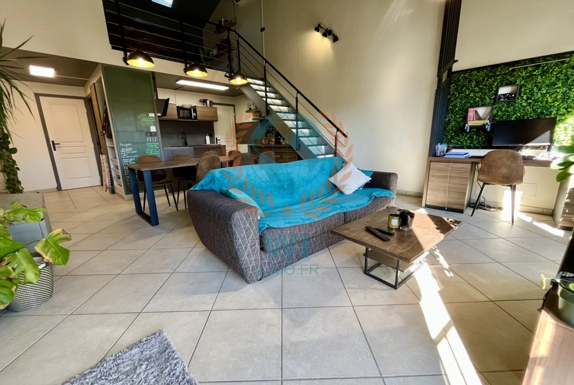 Magnifique duplex rénové de 59 m² à Vidauban avec vue dégagée et prestations haut de gamme 