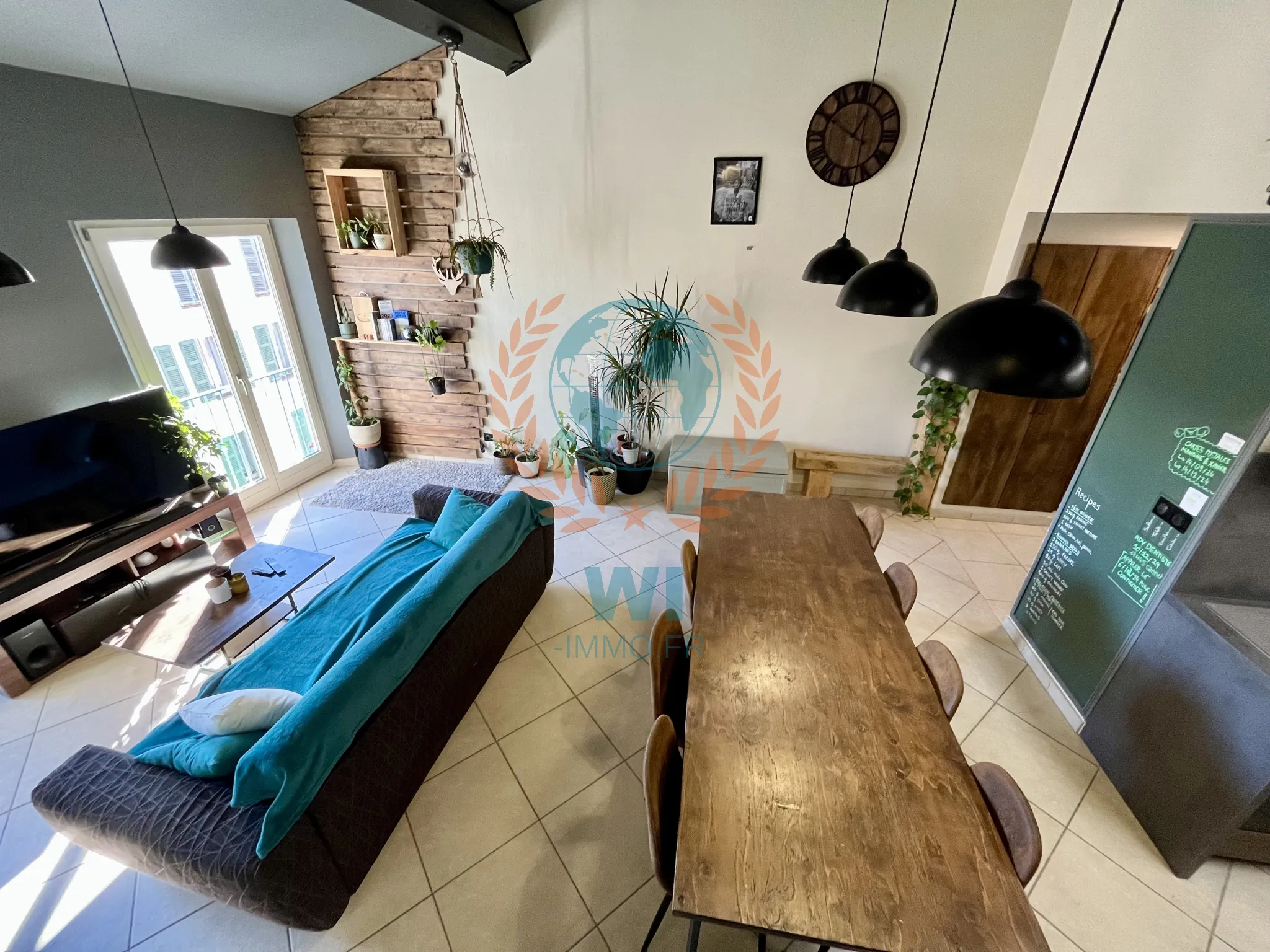 Magnifique duplex rénové de 59 m² à Vidauban avec vue dégagée et prestations haut de gamme 