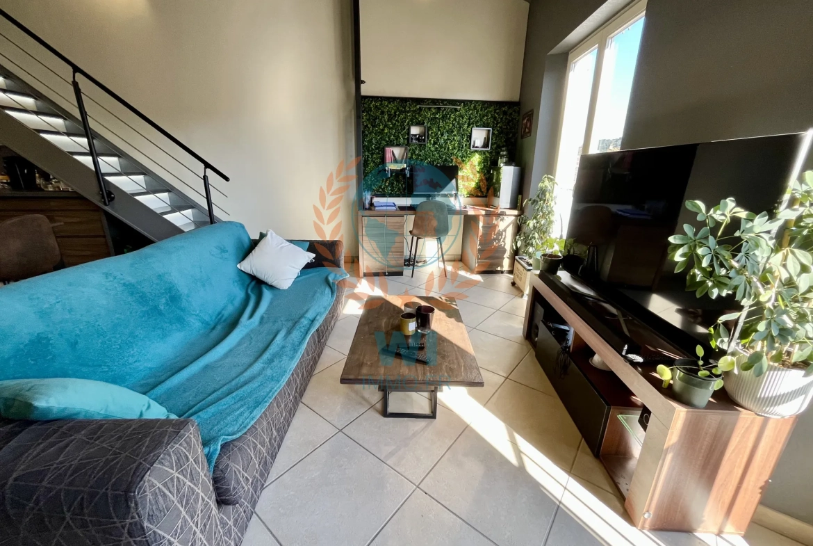 Magnifique duplex rénové de 59 m² à Vidauban avec vue dégagée et prestations haut de gamme 