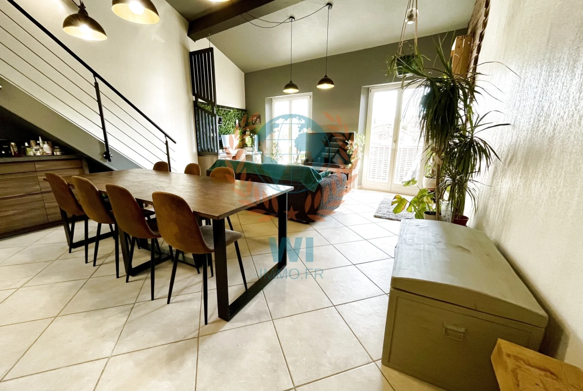 Magnifique duplex rénové de 59 m² à Vidauban avec vue dégagée et prestations haut de gamme 