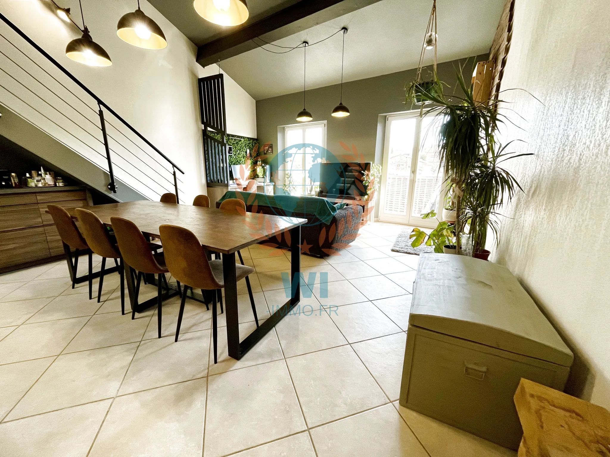 Magnifique duplex rénové de 59 m² à Vidauban avec vue dégagée et prestations haut de gamme 