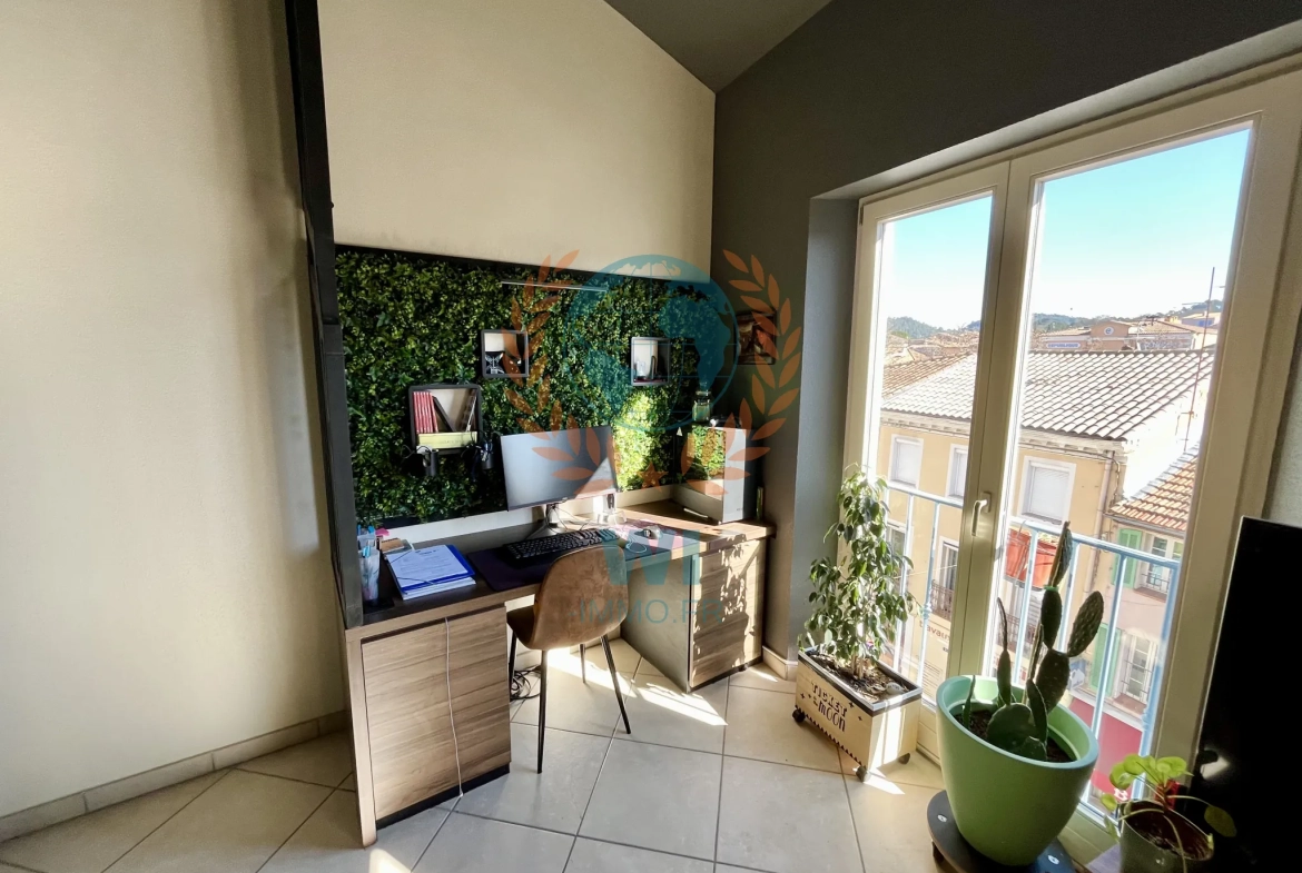 Magnifique duplex rénové de 59 m² à Vidauban avec vue dégagée et prestations haut de gamme 