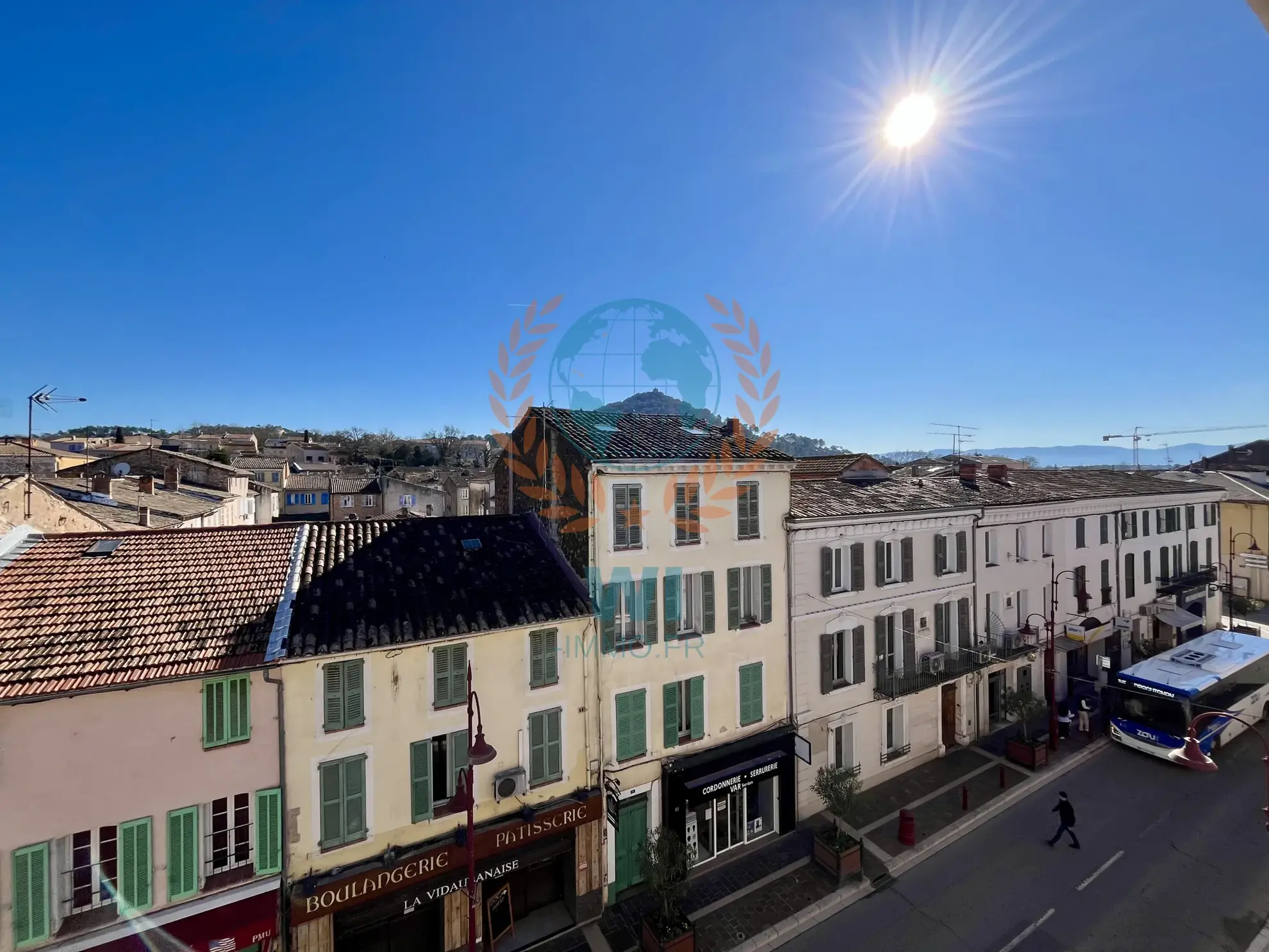Magnifique duplex rénové de 59 m² à Vidauban avec vue dégagée et prestations haut de gamme 