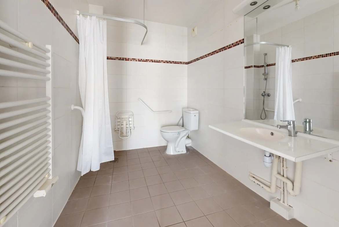 Appartement T2 avec terrasse à Toulouse - Résidence sécurisée et parking 