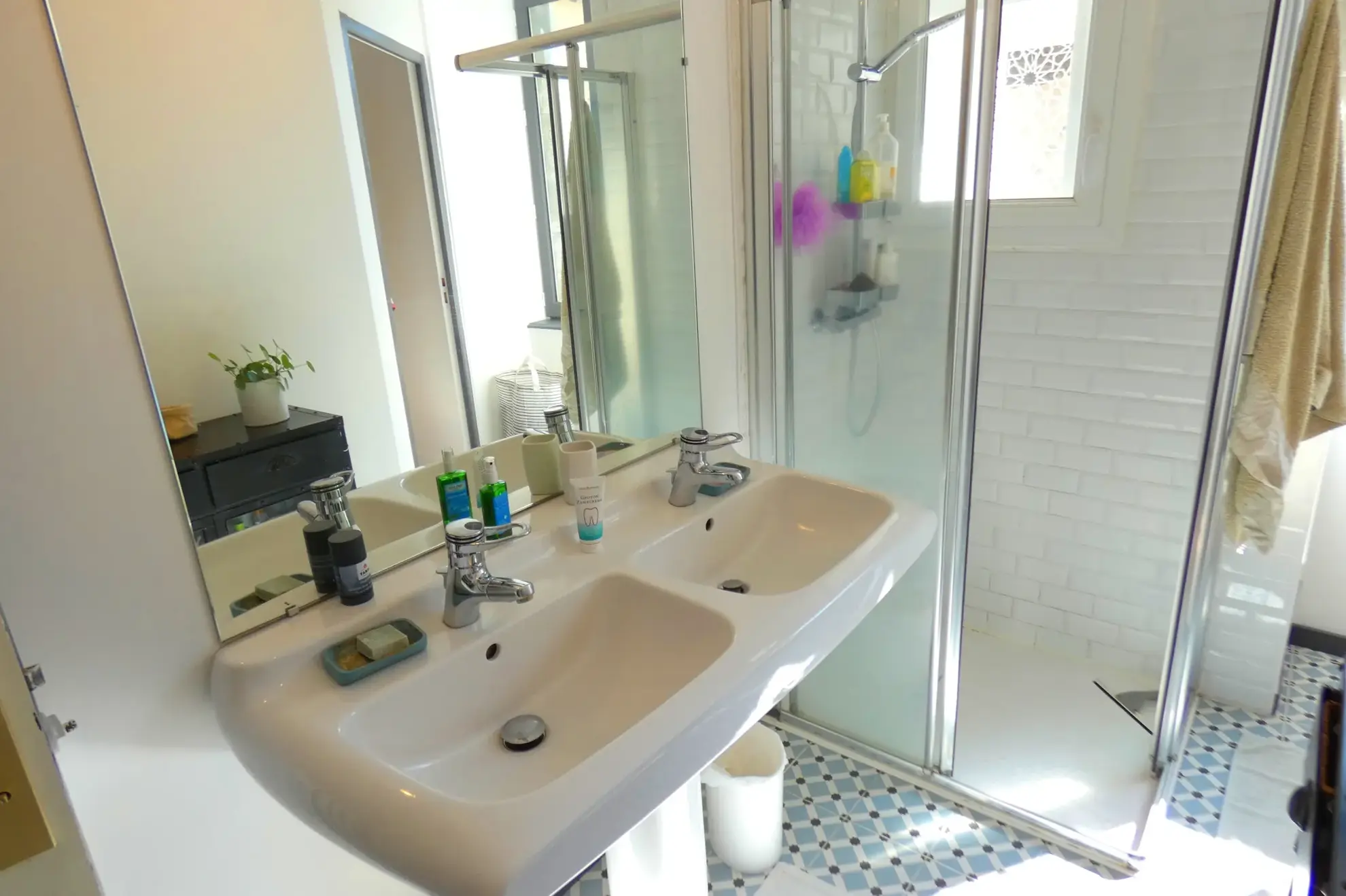 Charmante maison de ville dans le centre historique d'Aurillac avec garage et atelier 