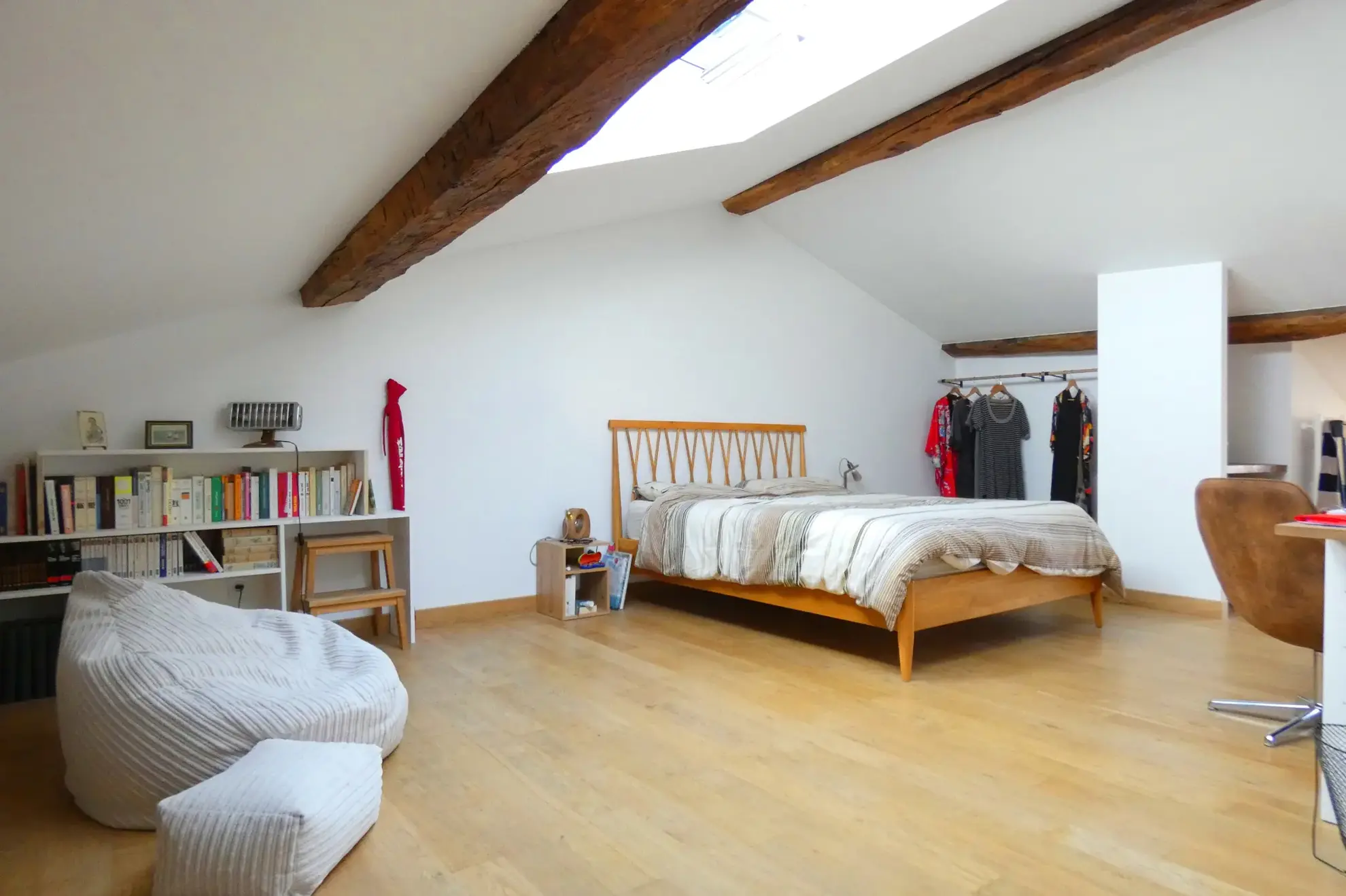 Charmante maison de ville dans le centre historique d'Aurillac avec garage et atelier 