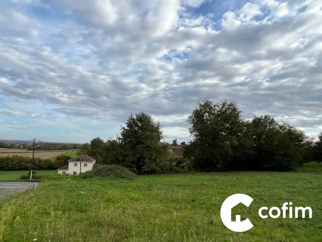 Terrain viabilisé à Thèze - Idéal pour construire, 1177 m² à petit prix 
